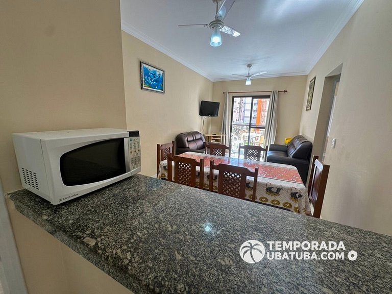 22E - Apto ha 50m do mar com piscina semi olimpica