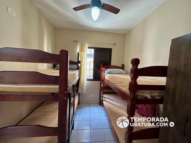 22E - Apto ha 50m do mar com piscina semi olimpica