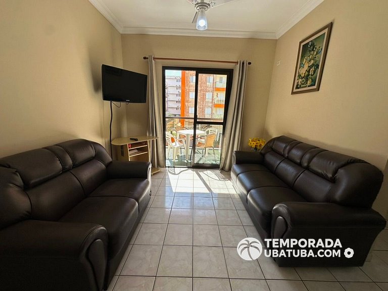 22E - Apto ha 50m do mar com piscina semi olimpica