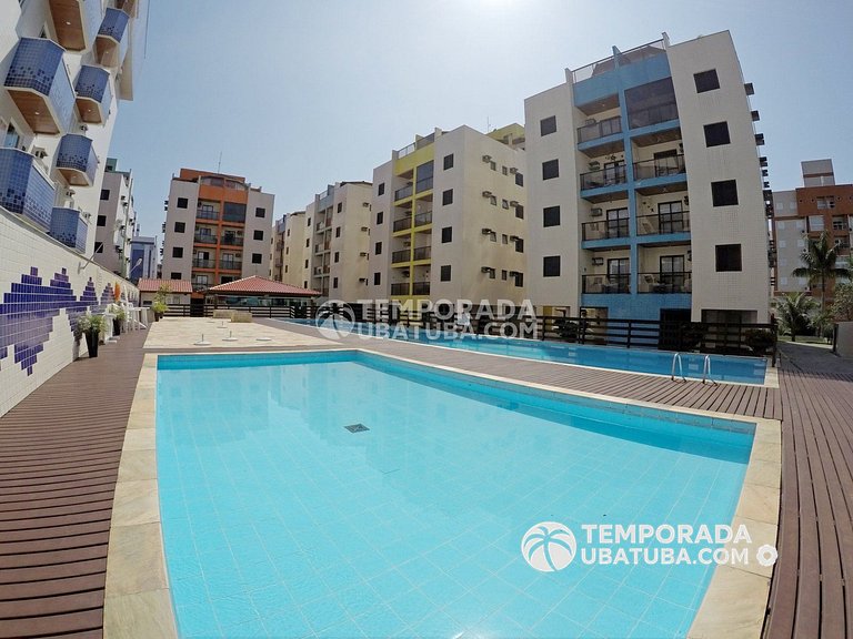 23D - Apto ha 50m do mar com piscina semi olimpica