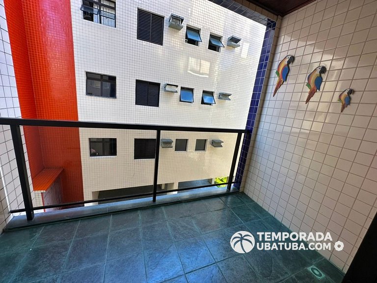 23D - Apto ha 50m do mar com piscina semi olimpica