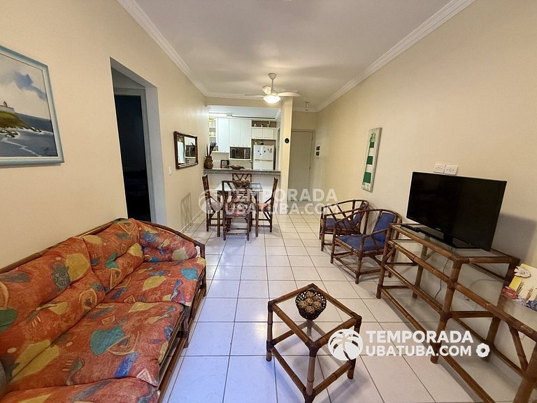 22A – Apto 2 dormitorios c/ ar condicionado e piscina semi o