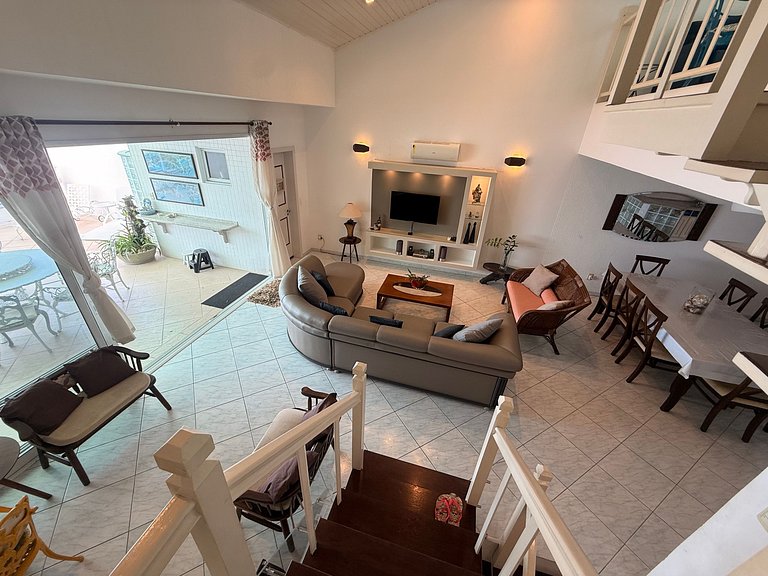 405DM – Cobertura duplex de frente para o mar c/ vista panor
