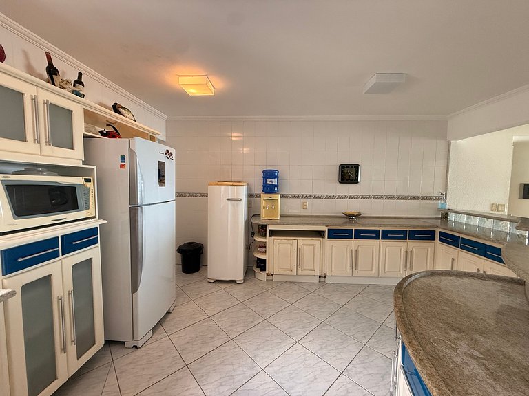 405DM – Cobertura duplex de frente para o mar c/ vista panor