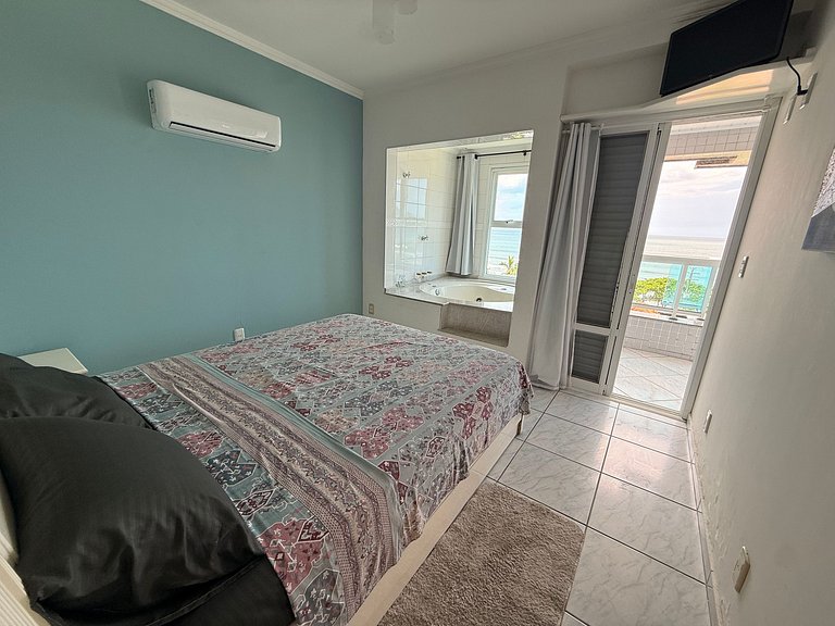 405DM – Cobertura duplex de frente para o mar c/ vista panor