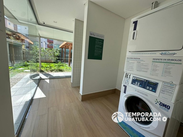 BAM209 – Apartamento frente mar com 2 dormitórios. Condomíni