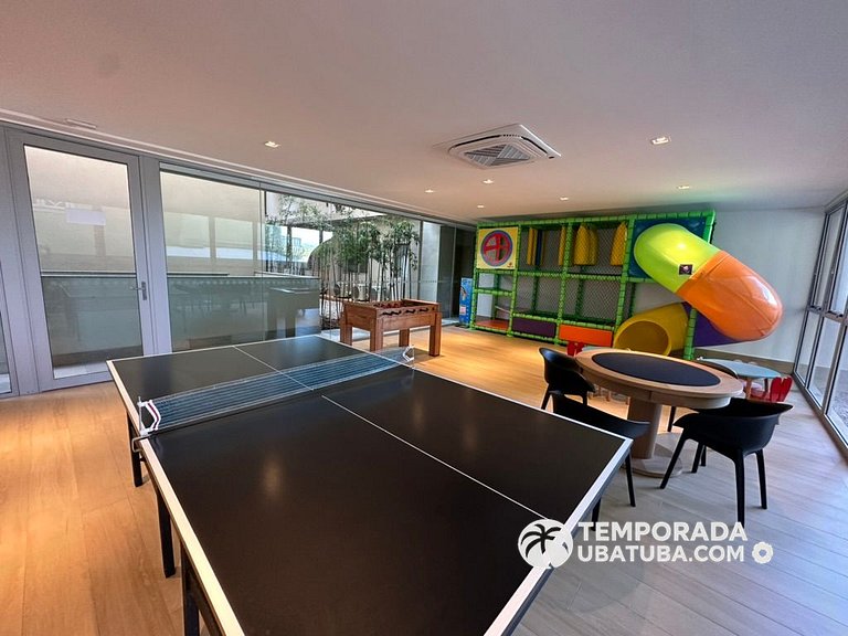 BAM209 – Apartamento frente mar com 2 dormitórios. Condomíni