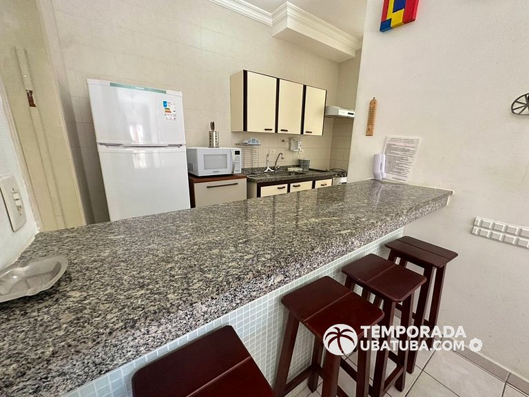 11E – Apto 2 dormitorios c/ ar condicionado e piscina semi o