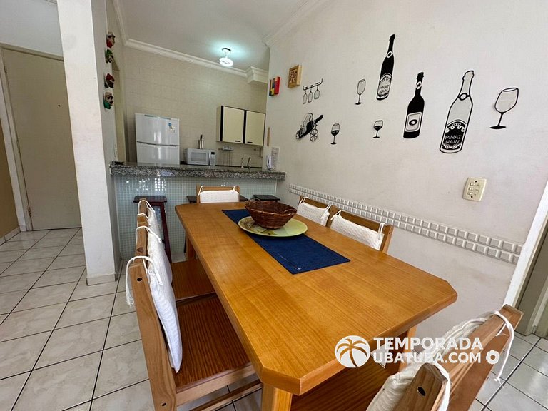 11E – Apto 2 dormitorios c/ ar condicionado e piscina semi o