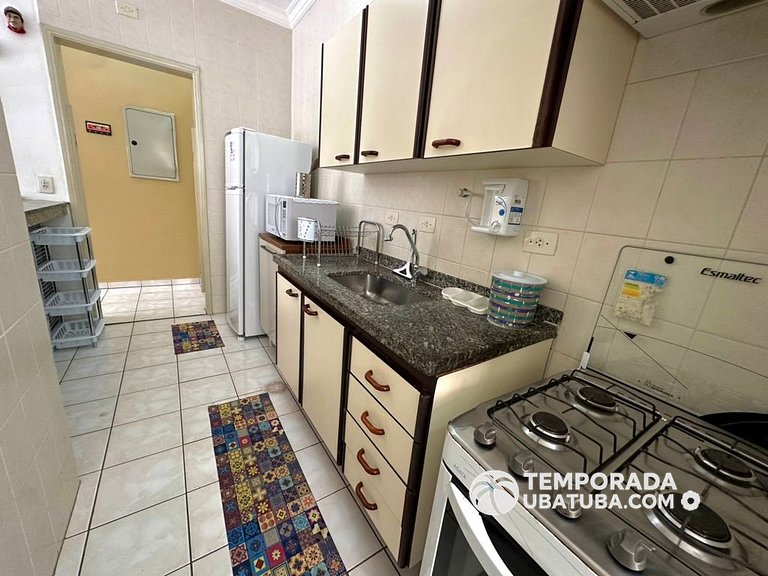 11E – Apto 2 dormitorios c/ ar condicionado e piscina semi o
