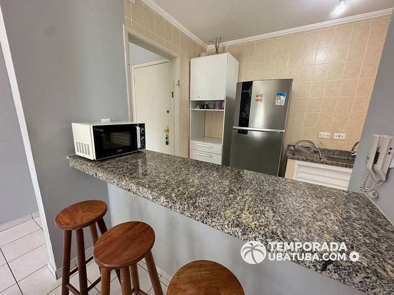21F - Apt c/ piscina semi olimpica ha 50m da Praia