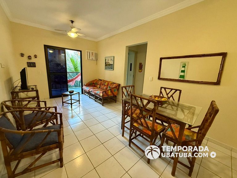 22A – Apto 2 dormitorios c/ ar condicionado e piscina semi o