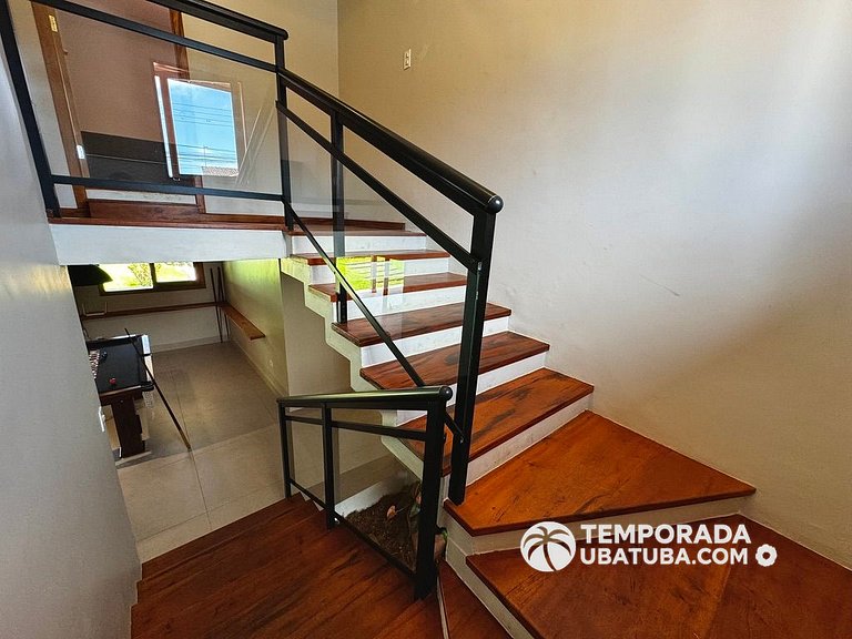 C10 - Casa de cinema 8 dorms 150m da Praia Grande