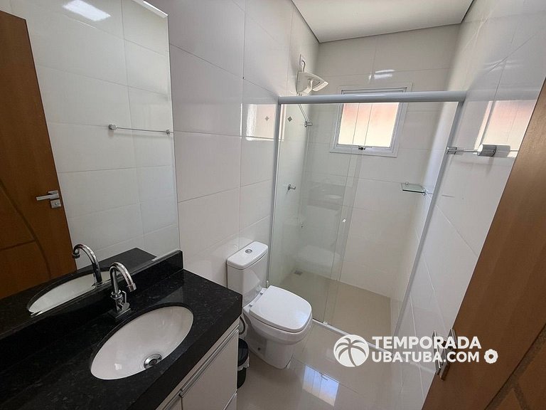 01M Apto moderno no Itagua perto do projeto tamar